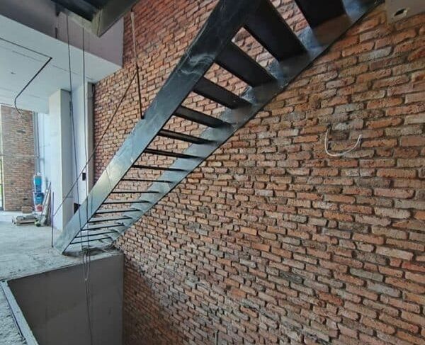 Second image of Orjinal Çıkma Doğal Tuğla